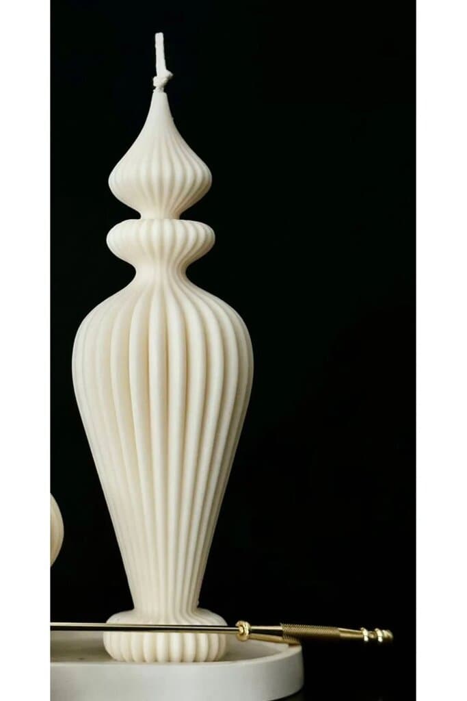 Oster Candle 7.5*7.5*22 Cm - T9-280