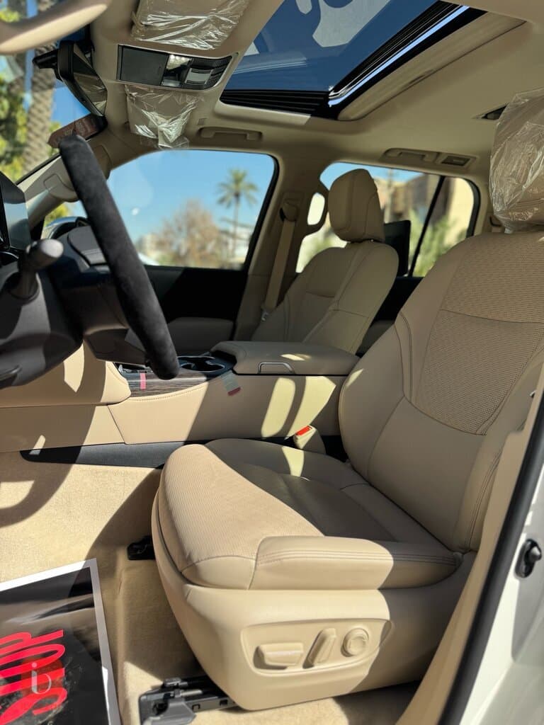 Toyota Land Cruiser VX 13