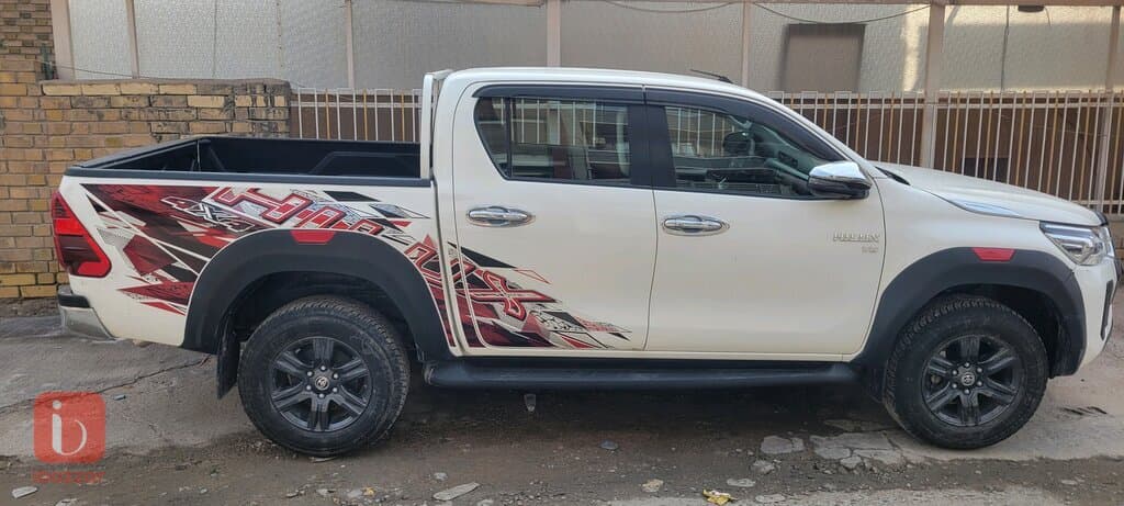 Toyota Hilux 2