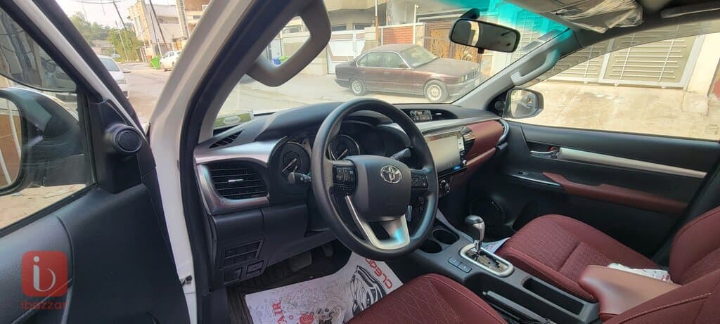 Toyota Hilux 6