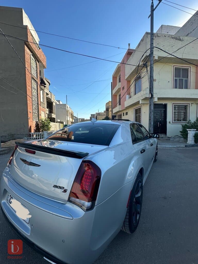 Chrysler 300 S 7