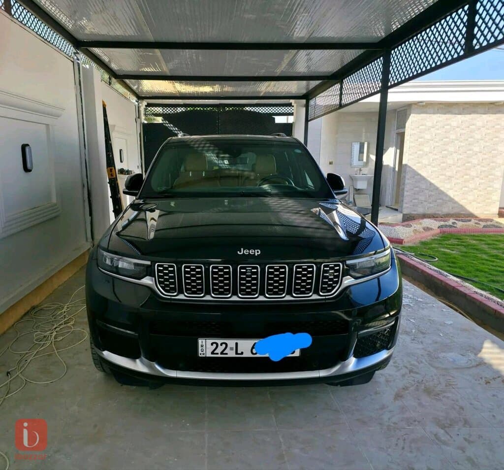 Jeep Grand Cherokee Summit 1