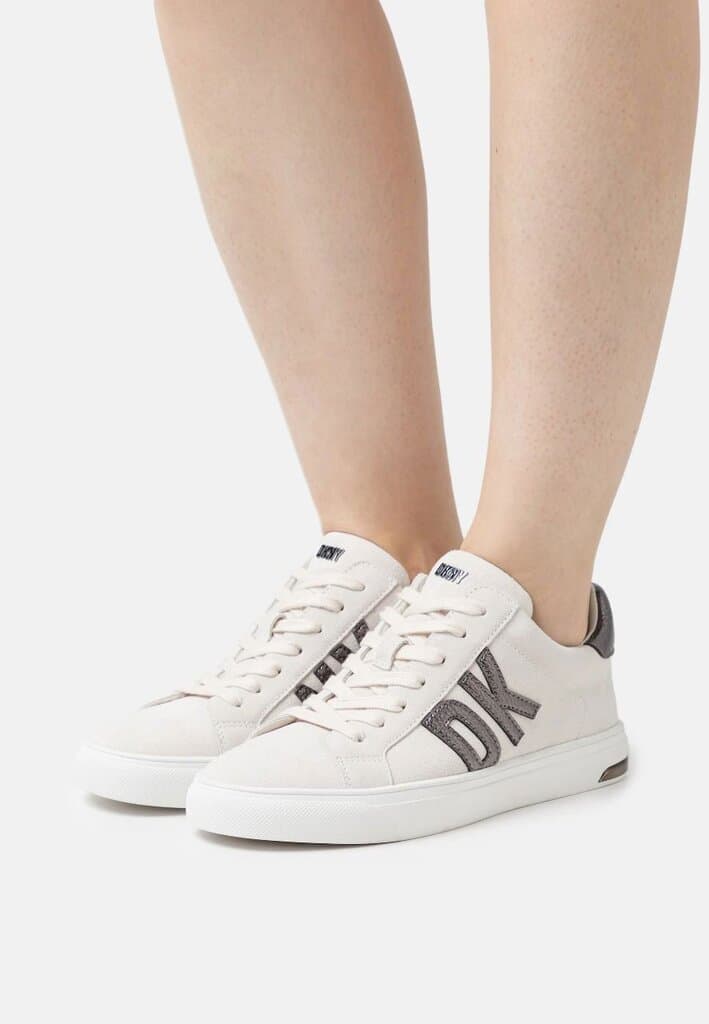 DKNY ABENI LACE UP SNEAKER/8