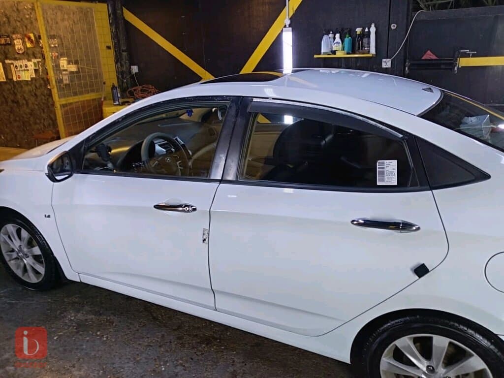 Hyundai Accent GL 2