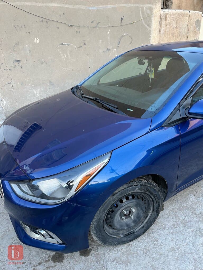 Hyundai Accent 10