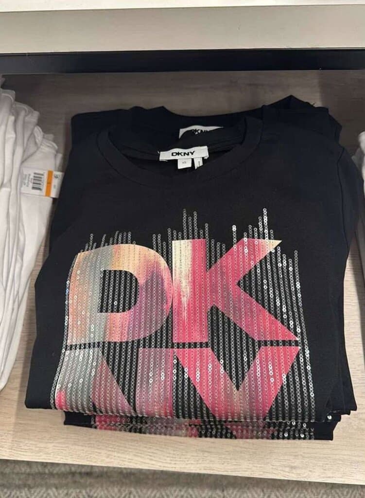 DKNY NEW YORK STACKED ANIMAL PRINT FLOCKING LOGO T-shirt/S