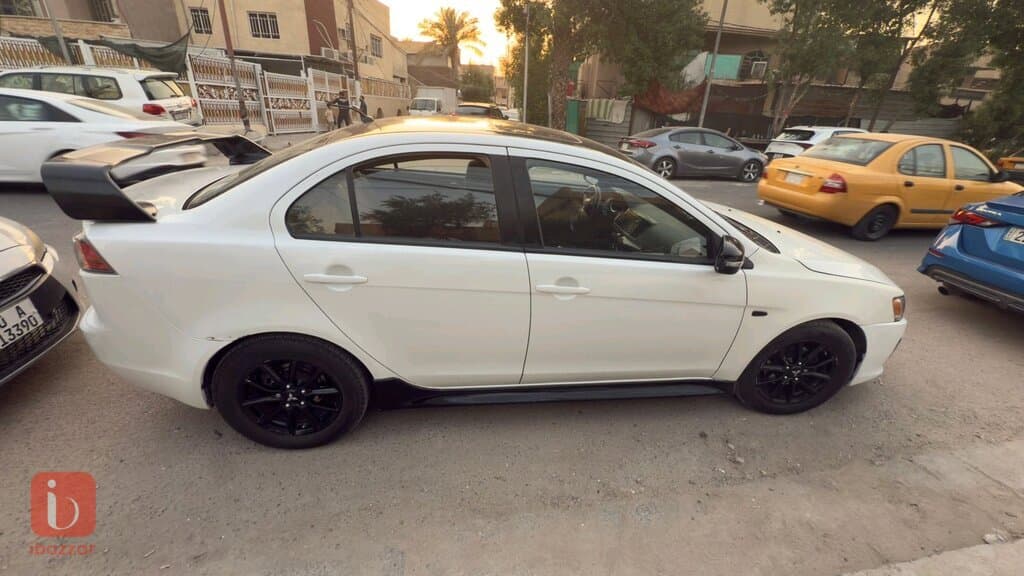 Mitsubishi Lancer ES 10