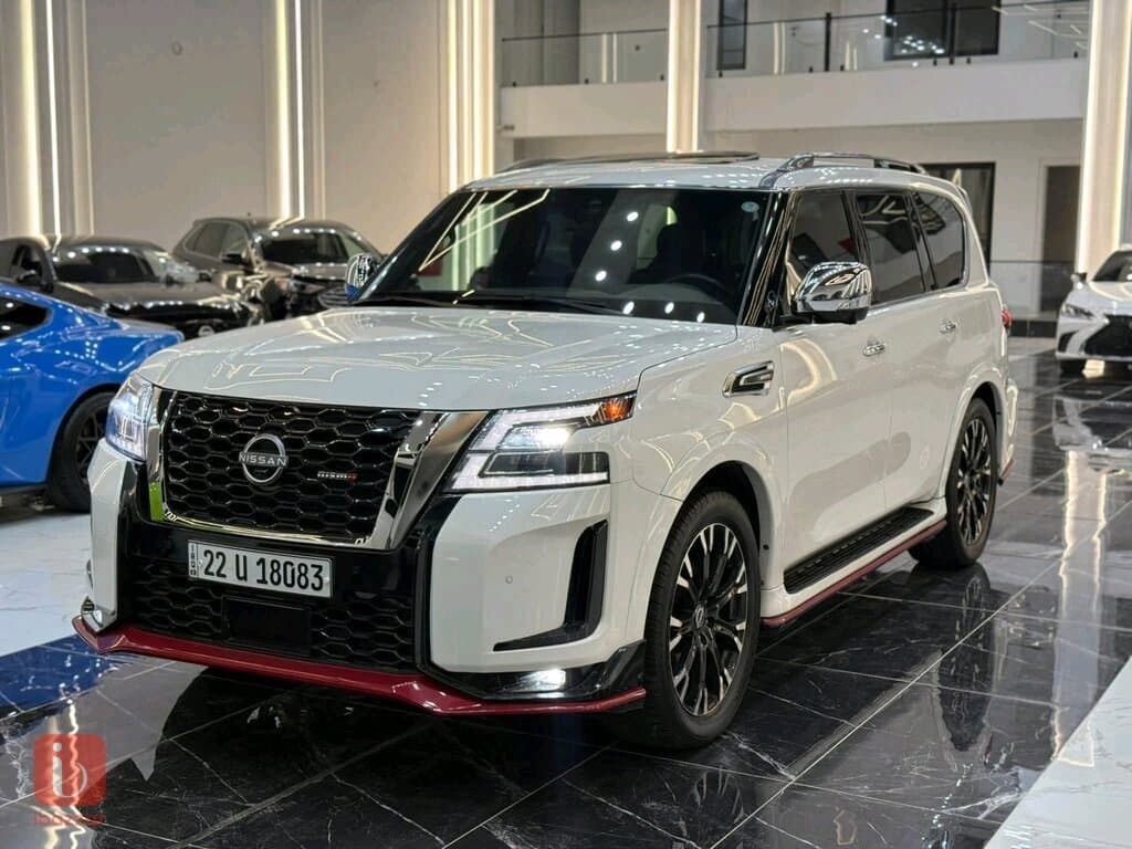 Nissan Armada Platinum 2