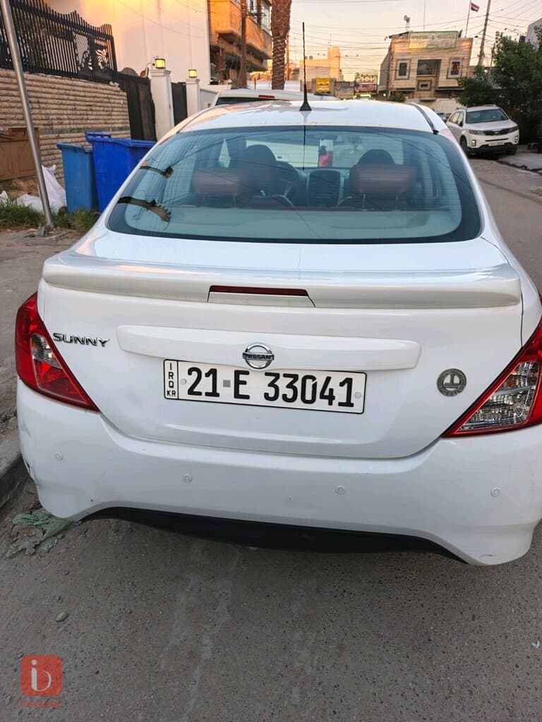 Nissan Sunny 3