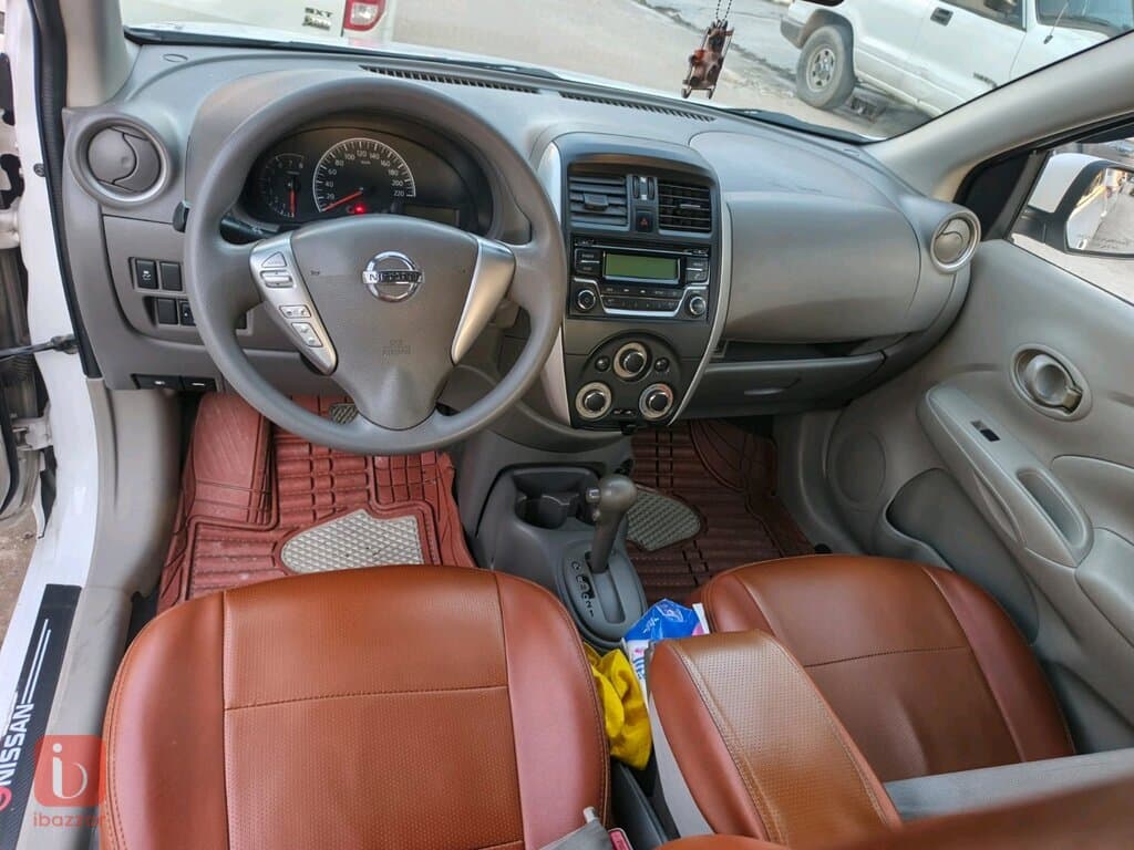 Nissan Sunny 5