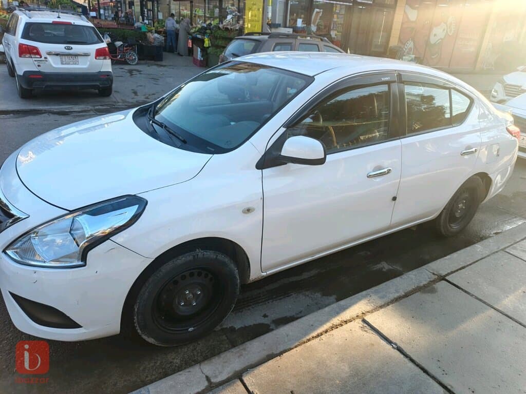 Nissan Sunny 7