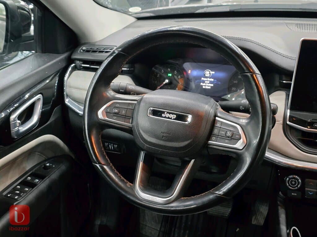 Jeep Compass Limited — photo 7