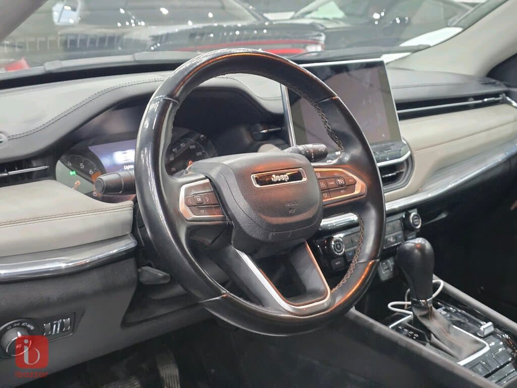 Jeep Compass Limited — photo 10
