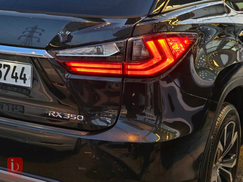 Lexus RX-Series 7