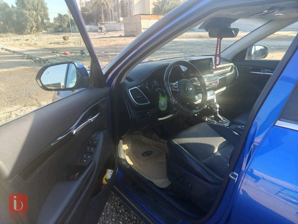KIA Seltos EX 13
