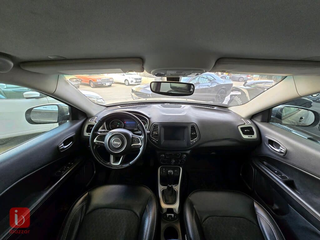 Jeep Compass — photo 5