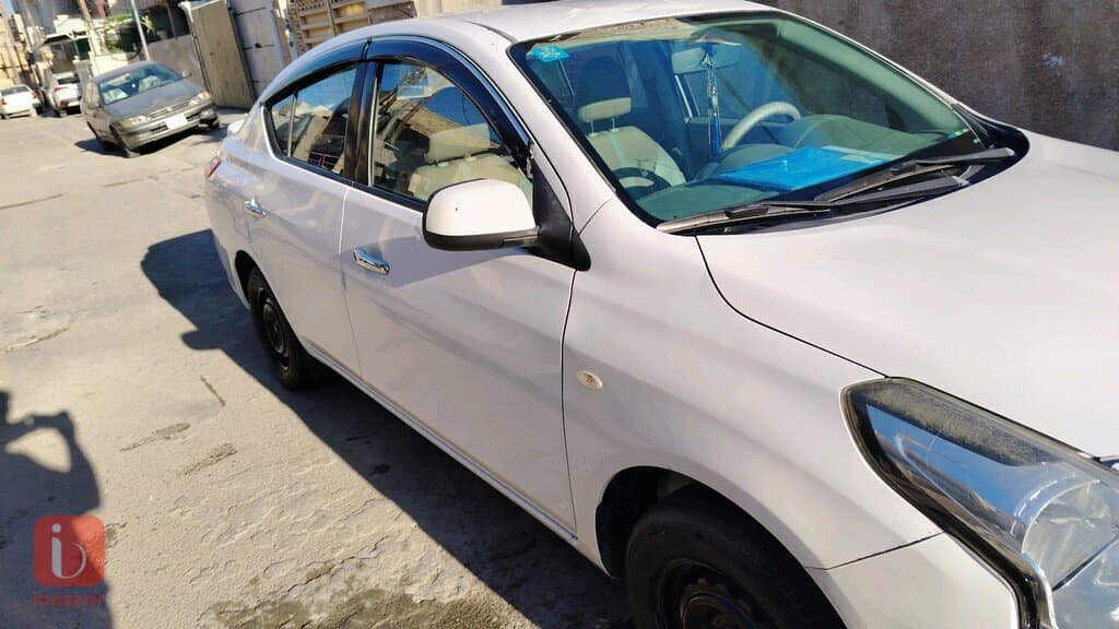 Nissan Sentra LE 8