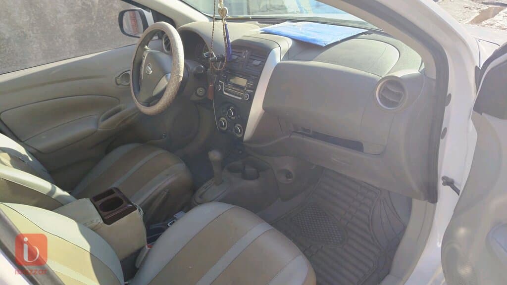 Nissan Sentra LE 9