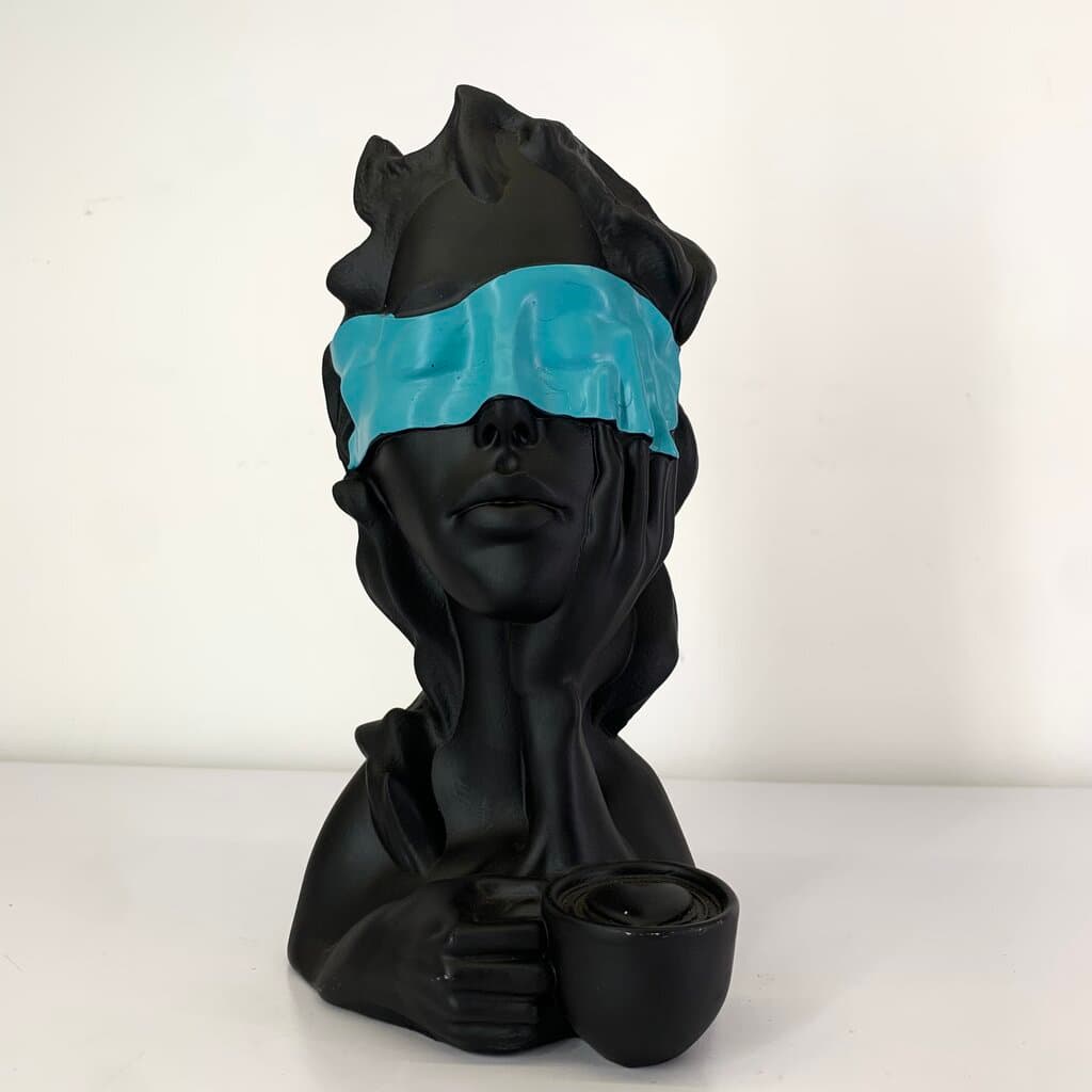 Statue Decor - C-2083 (Black) 3