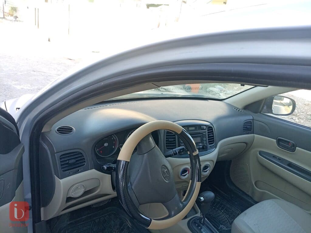 Hyundai Accent 5