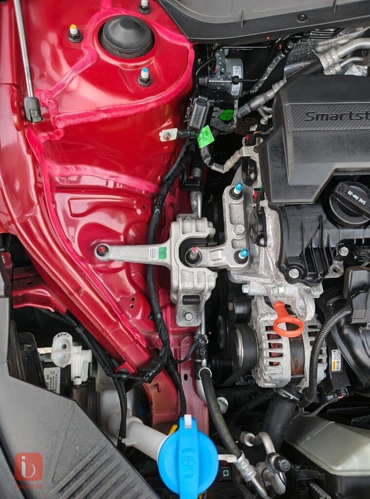 Hyundai Kona 2.0 I4 FWD 18