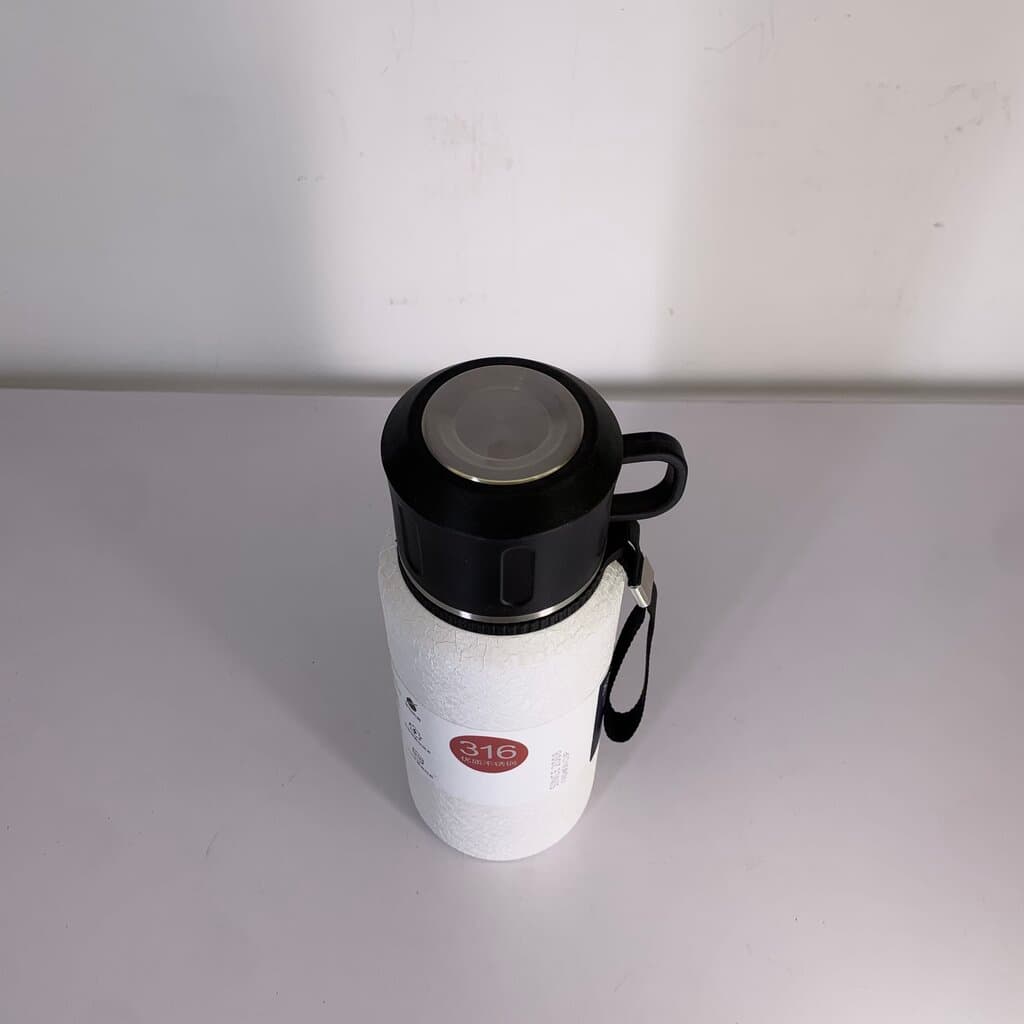 Stainless Steel Beverage Bottle - White (600ml ) 3