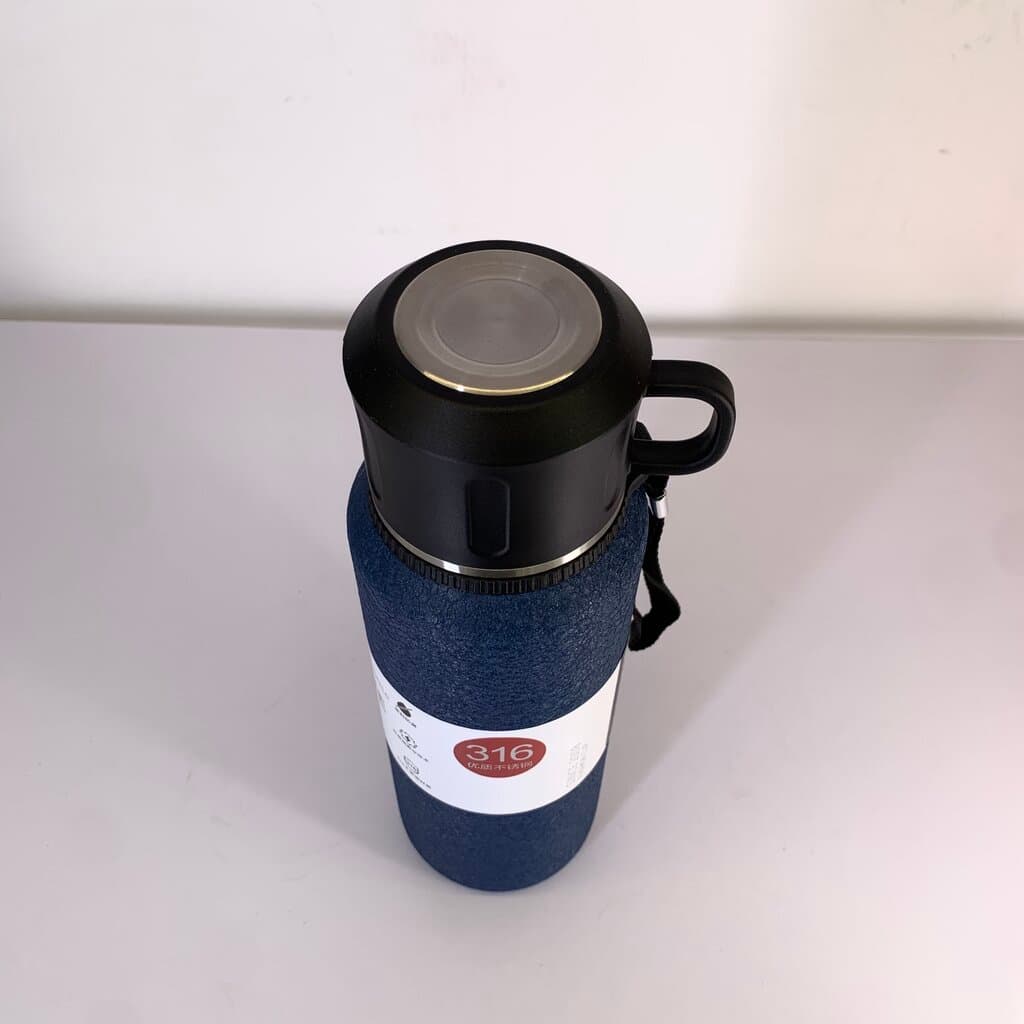 Stainless Steel Beverage Bottle - Navy Blue (1L) 3