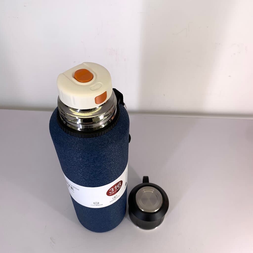 Stainless Steel Beverage Bottle - Navy Blue (1500ml) 4