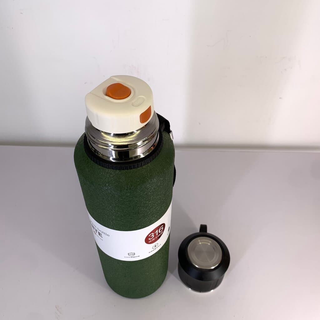 Stainless Steel Beverage Bottle - Dark Green (1500ml) 4
