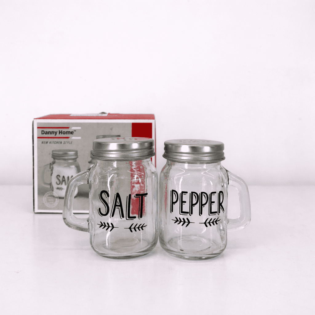 Salt and Pepper Shaker Set 2