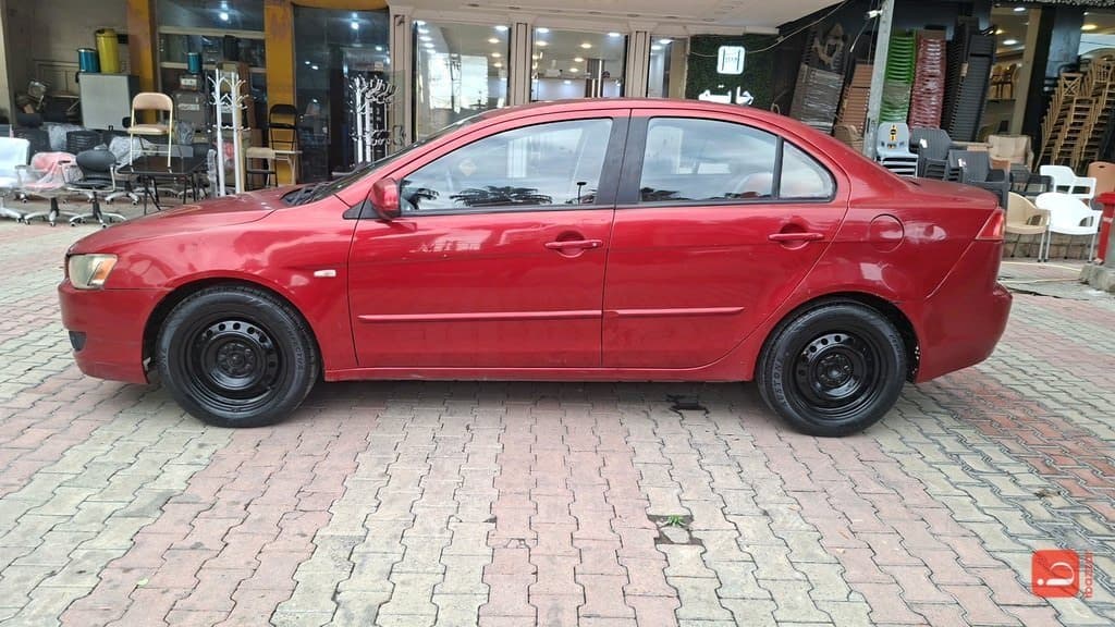 Mitsubishi Lancer 4