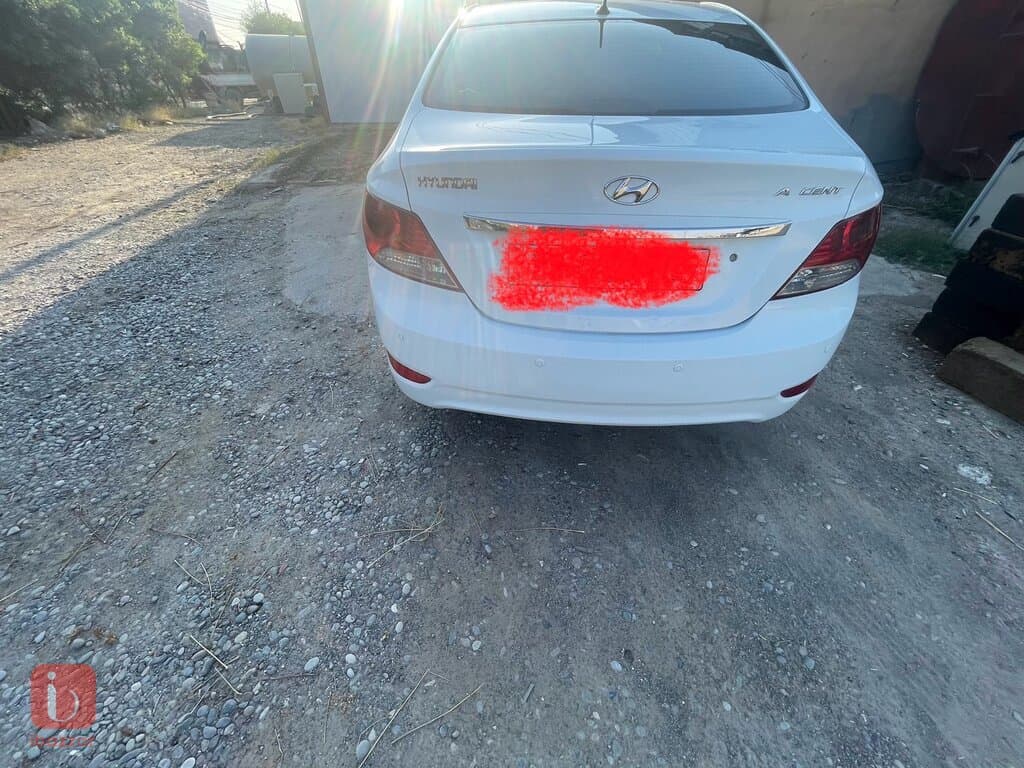 Hyundai Accent 9