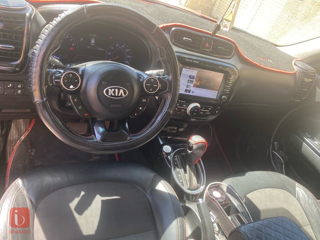 KIA Soul LX 2