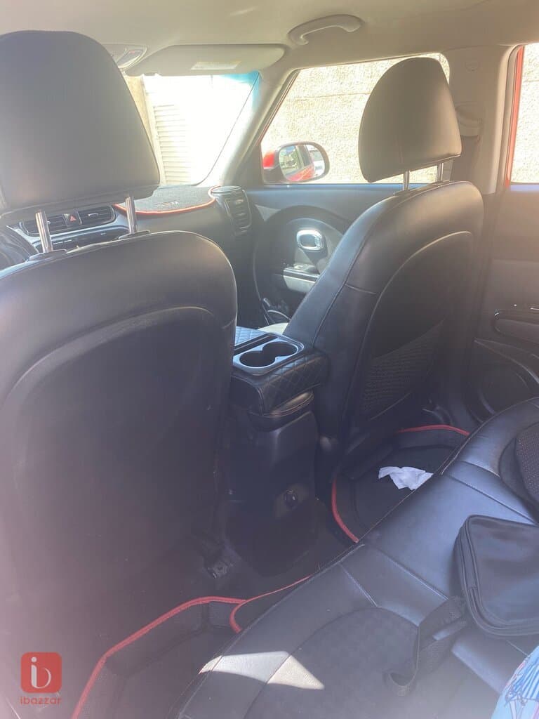 KIA Soul LX 4