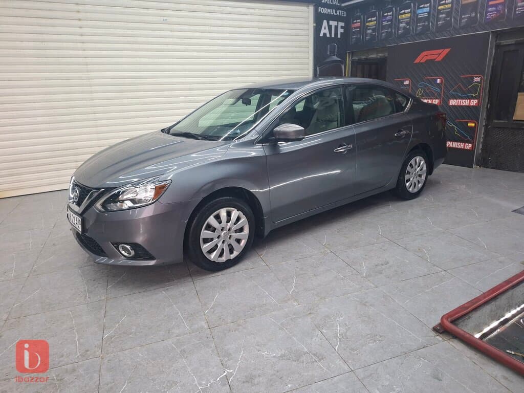 Nissan Sentra S 5