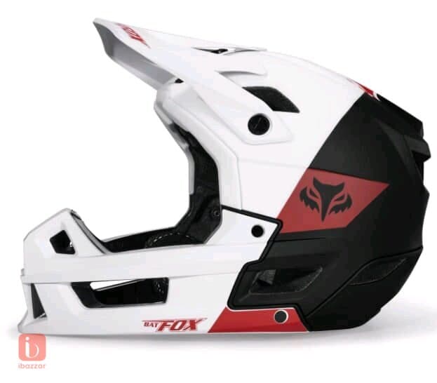 helmet crass 4