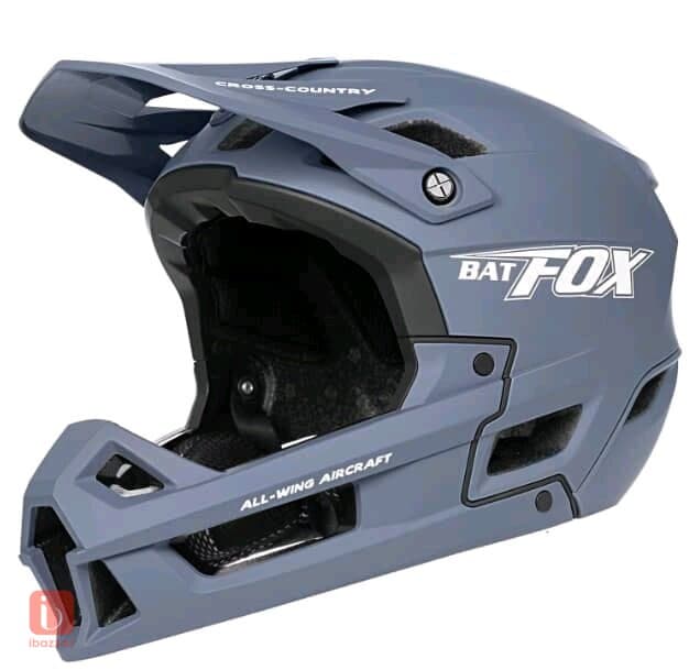 helmet crass 9