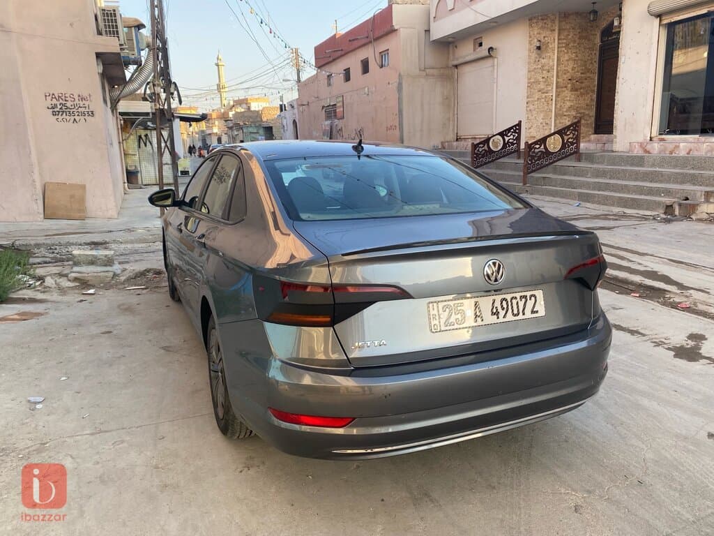 Volkswagen Jetta S 3
