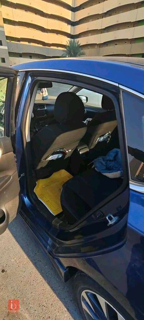 Nissan Sentra SR 8