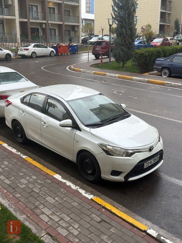 Toyota Yaris 6