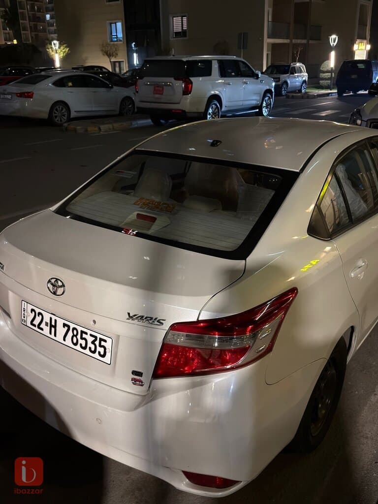 Toyota Yaris 9