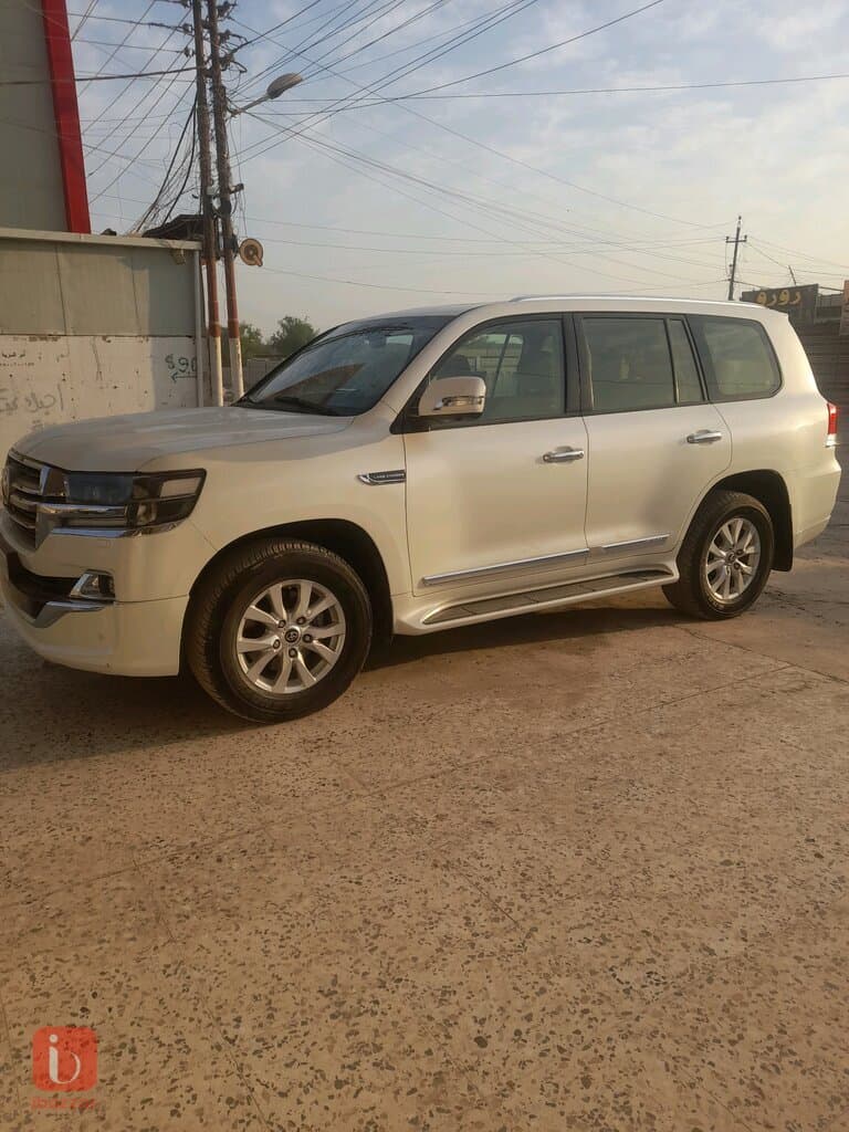 Toyota Land Cruiser GXR