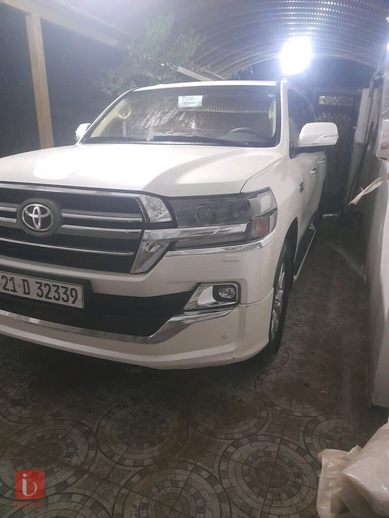 Toyota Land Cruiser GXR 7