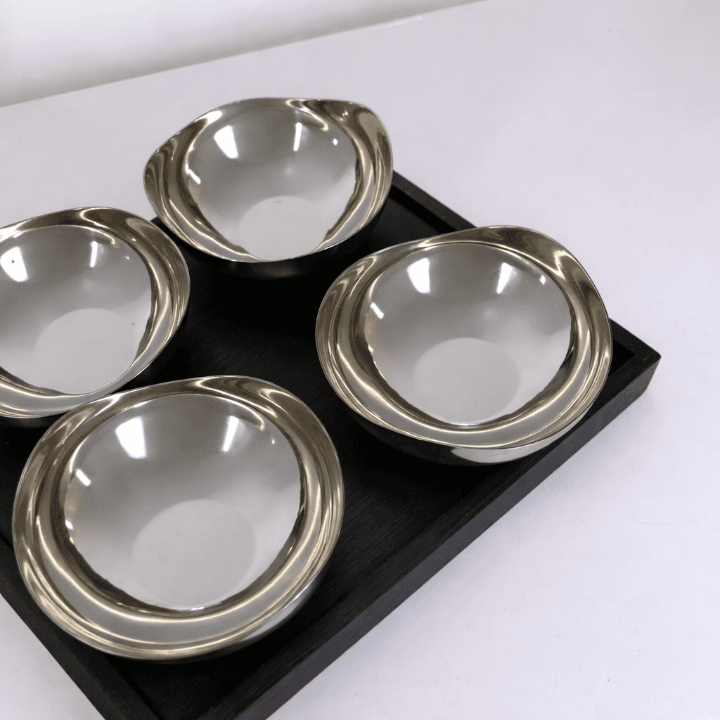 4-Piece Silver Metal Snack Bowls Set with Tray 2