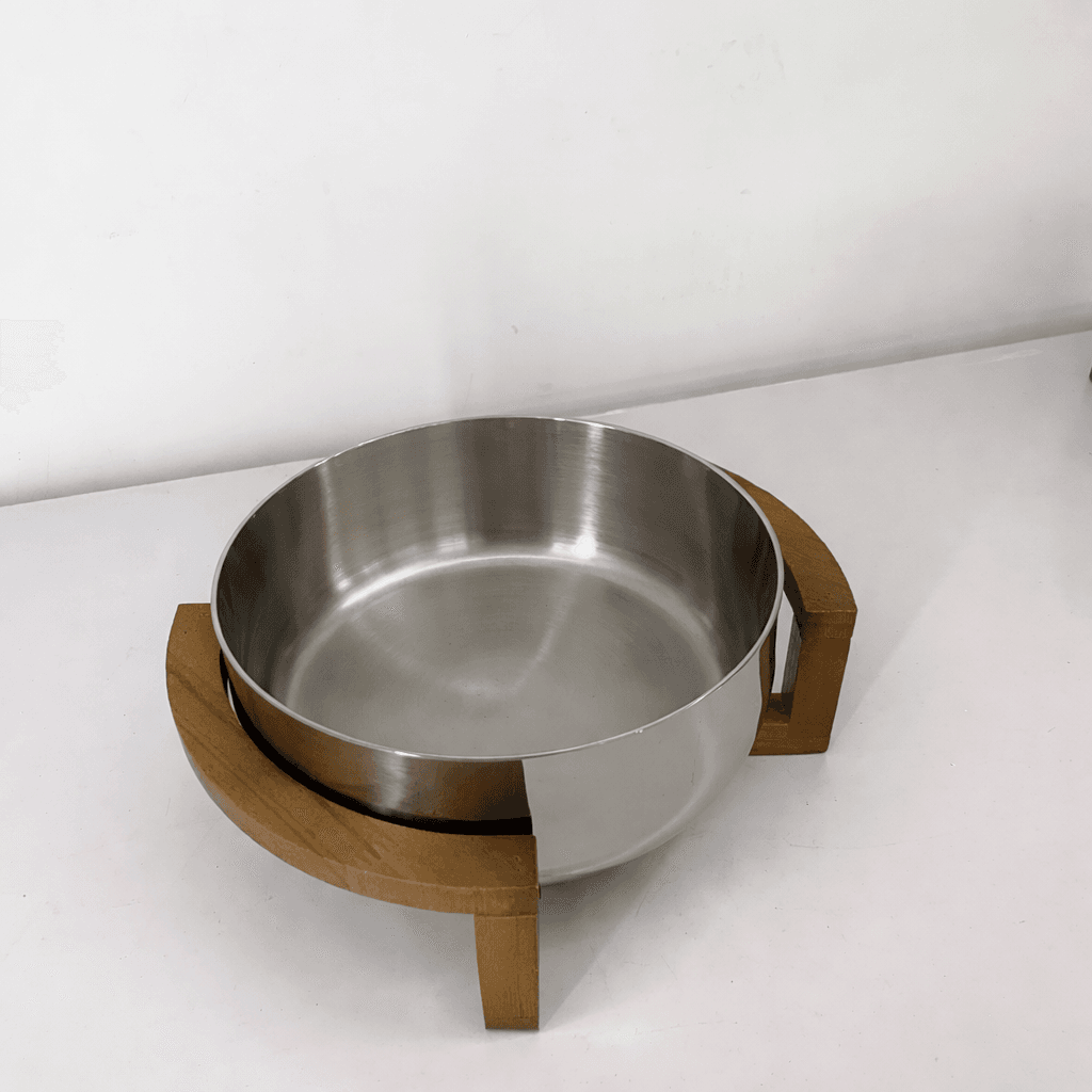 Metal Bowl with Wood Stand - Silver 3