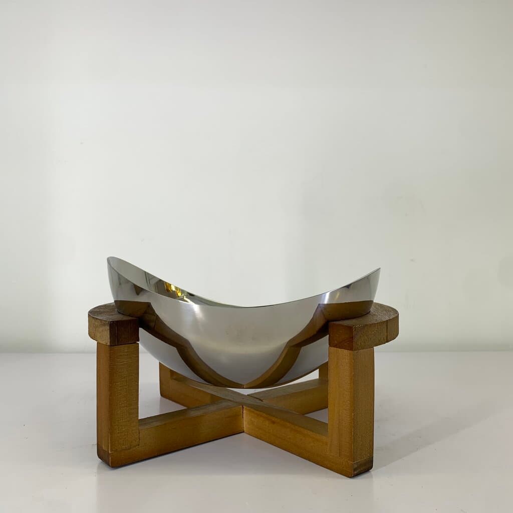 Metal Bowl with Wooden Stand - Silver 3