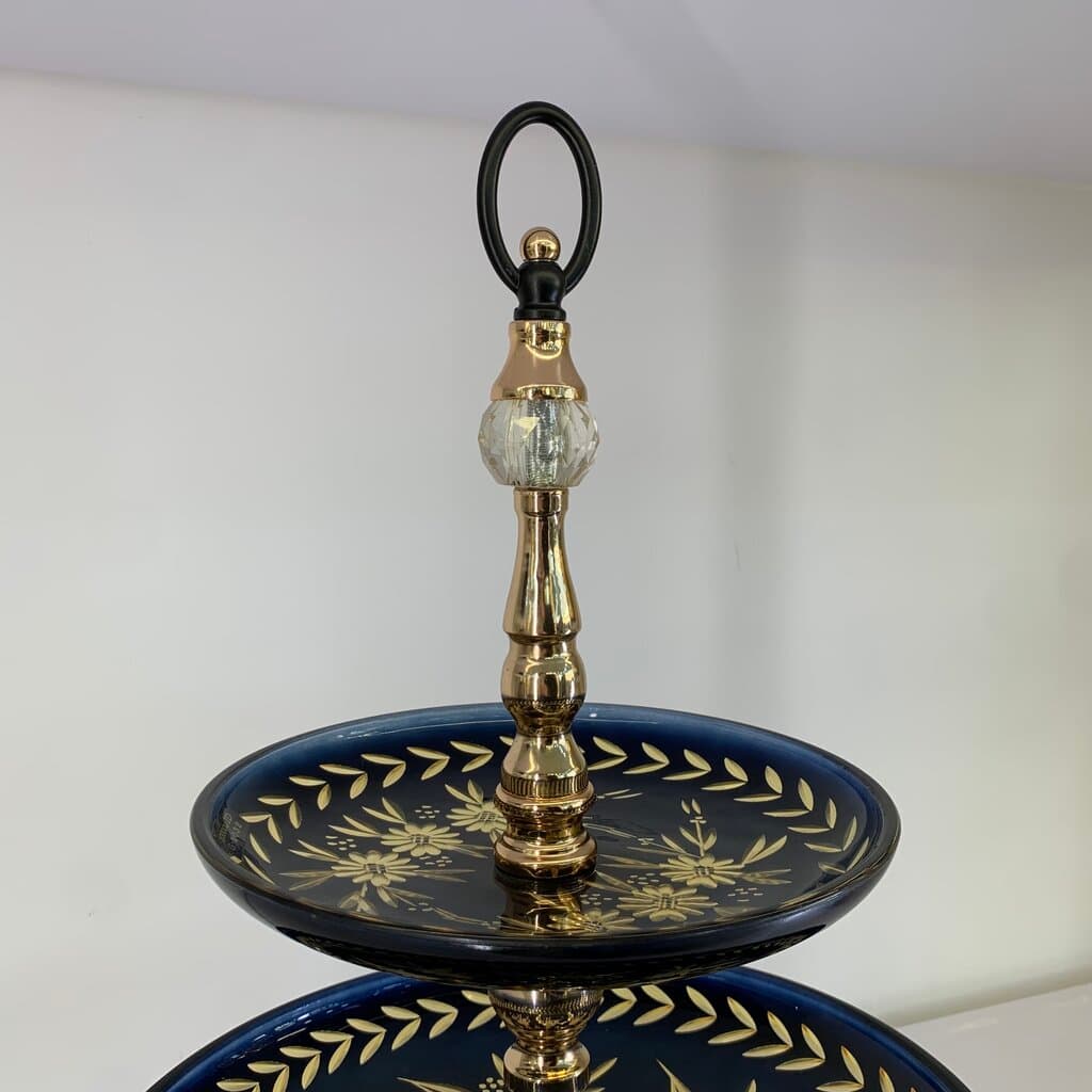 Two-Tier Serving Stand 4