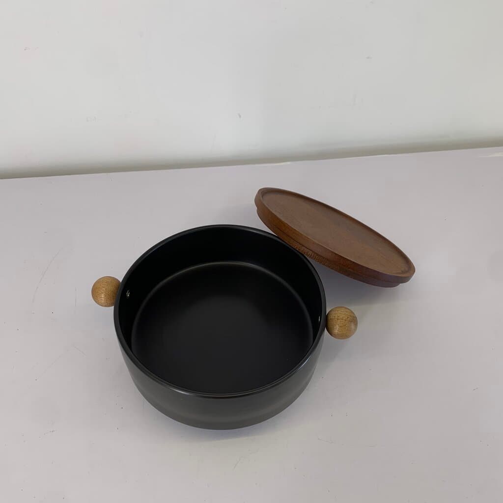 Serving Bowl with Wooden Lid - Black (S) 4