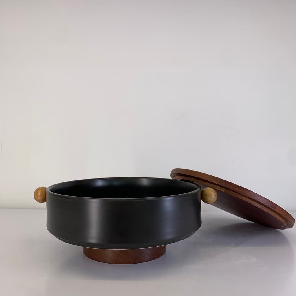 Serving Bowl with Wooden Lid - Black (M) 4