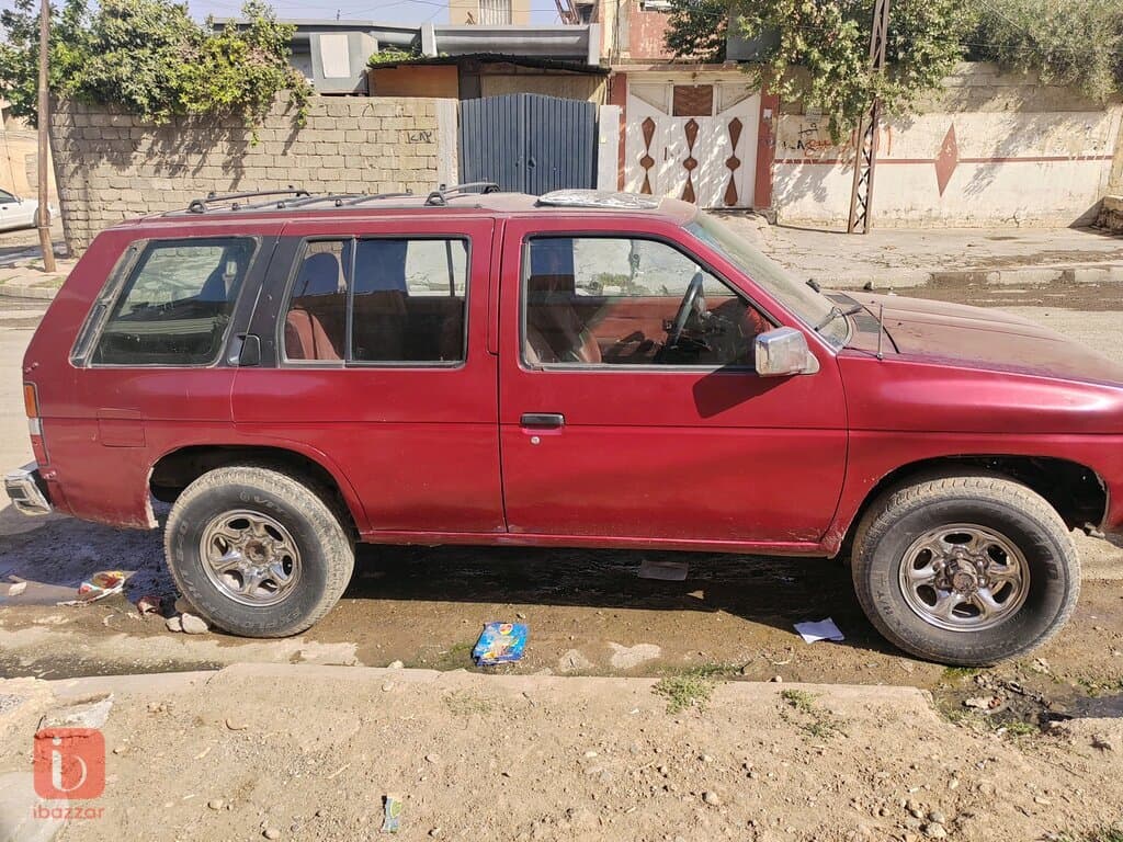 Nissan Pathfinder SV 3